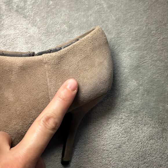 INC International Concepts Heels Women Sz 6.5 Gray Tan Faux Suede Ankle Booties - Picture 13 of 17